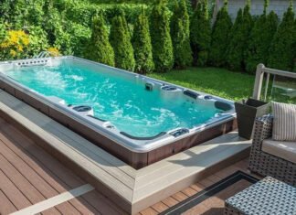 What You Need To Know About Factory Hot Tubs